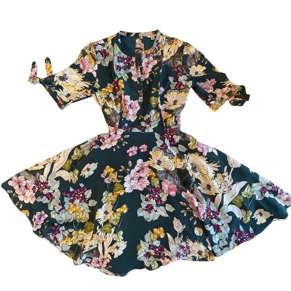 Aliyah Lace-Up Fit & Flare Romantic Floral Midi Dress Women’s XS - Picture 3 of 14